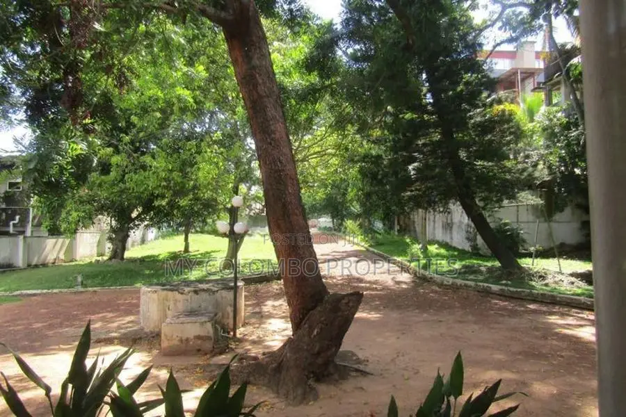 Land with House for Sale Dehiwala