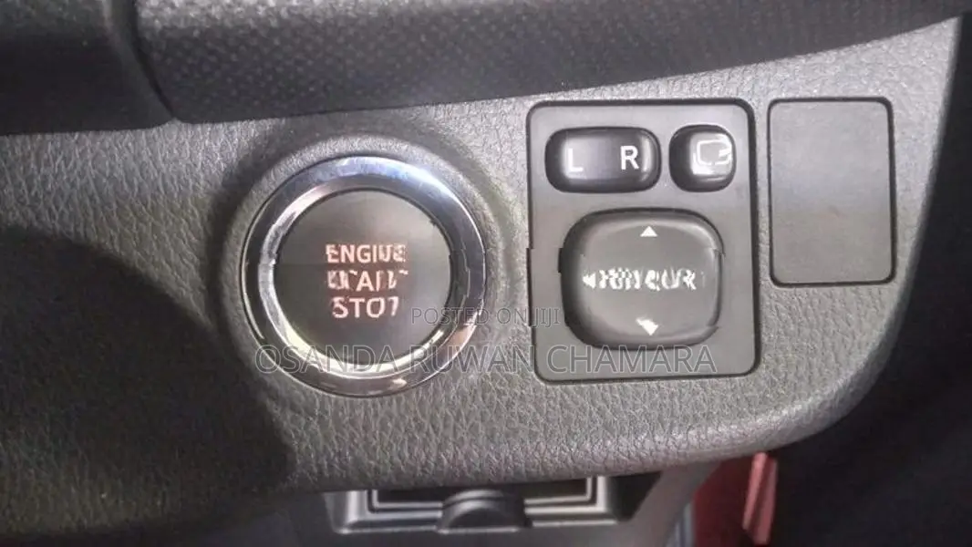 Toyota Vitz 2016