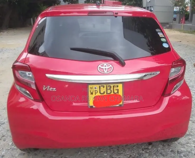 Toyota Vitz 2016