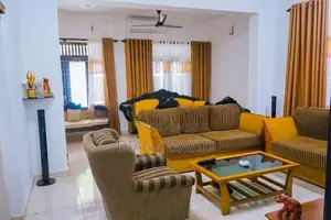 House with Land for Sale Colombo 8