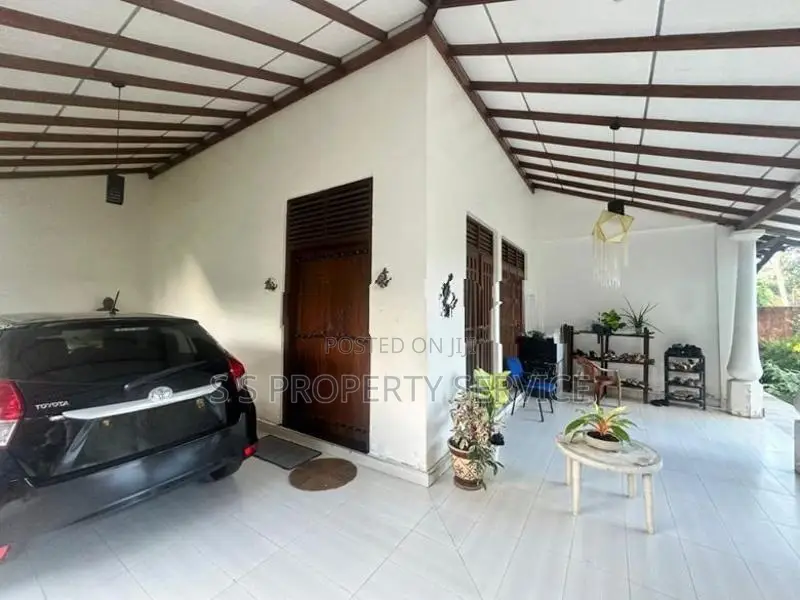 2 Storey House for Sale in Yakkala (ssph-361)