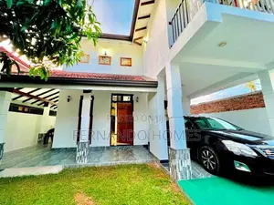 Good Living An Upstairs House For Sale In Negombo Daluwakotuwa