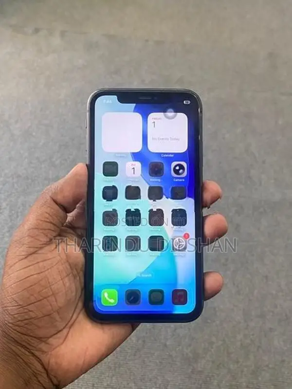 Apple iPhone 11 (Used)