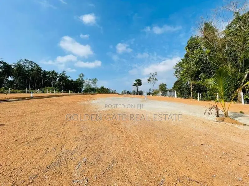 Kalagedihena පදිංචියට කදිම නිදහස් බිම් කොටසක් විකිණීමට ඇත