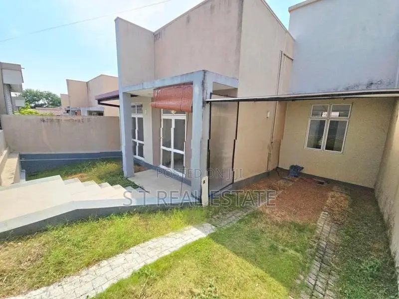 02 Br Single Storey House for Sale in Jayaliyagama