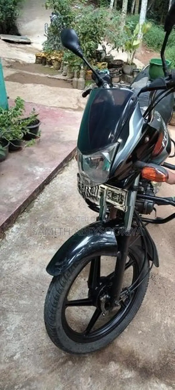 Bajaj Platina 2012