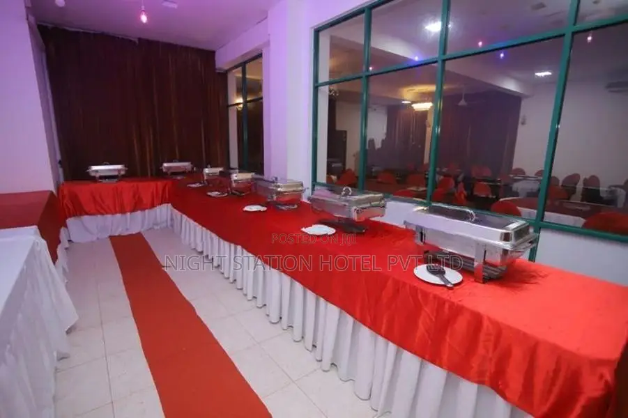 සංචාරක හෝටලයක් විකිණීමට – පානදුර
