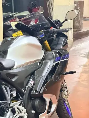 Yamaha R15 2025