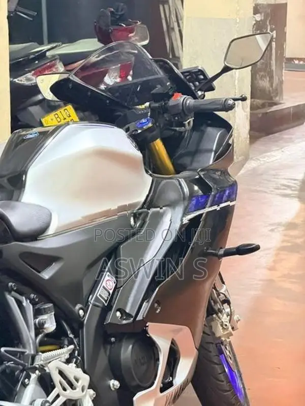 Yamaha R15 2025