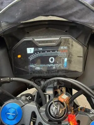 Yamaha R15 2025