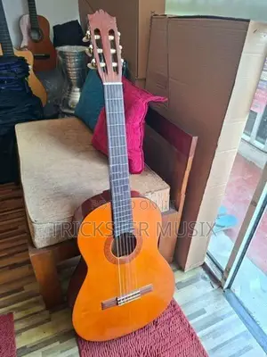 Yamaha C40 Classical Guitar