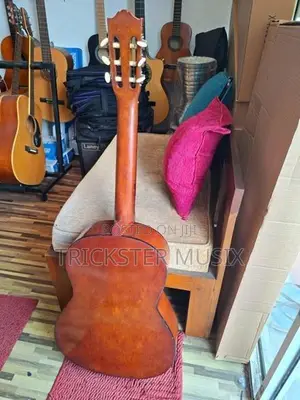 Yamaha C40 Classical Guitar