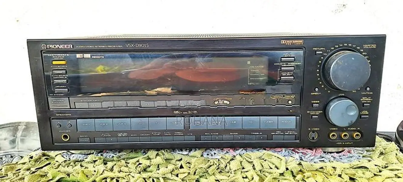 Pioneer VSX - D901s Amplifier