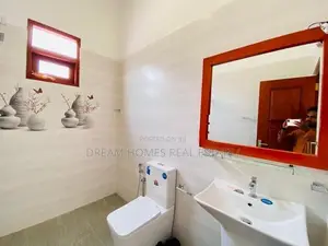 Home with Large Front Garden – Just 2.5km to Athurugiriya