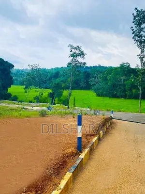 මාතර සුන්දර වෙල් යායකට මාඉම් වූ ඉඩමක් විකිණීමට
