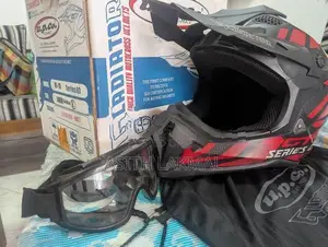 Gladiator Series 3 Full Face Helmet with goggles