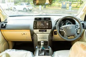 Toyota Land Cruiser Prado TX-L 2023