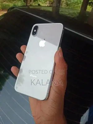 Apple iPhone XS (Used)