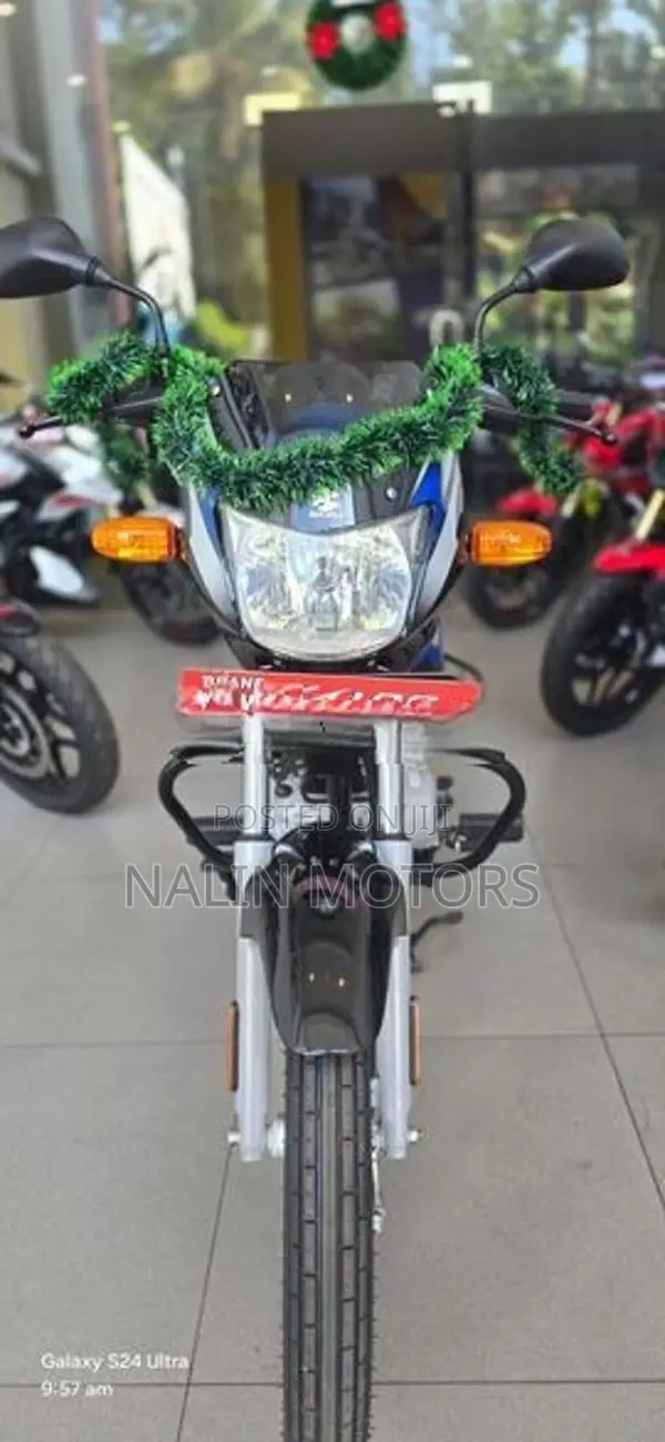 Bajaj CT100 2026