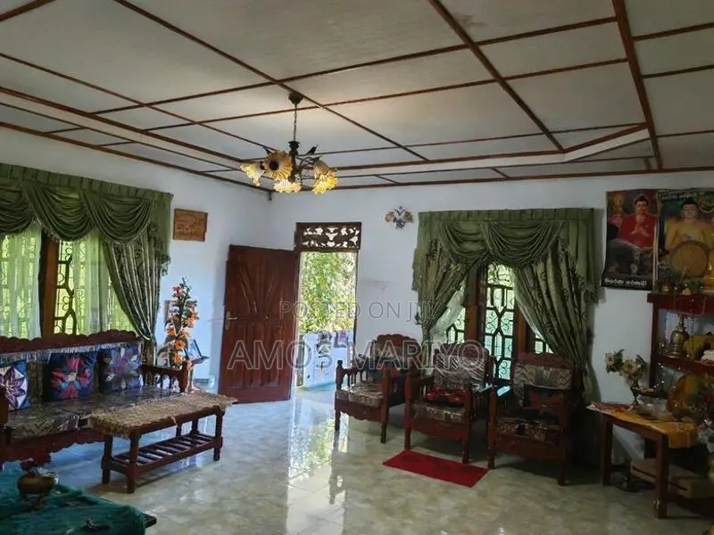 අංග සම්පූර්ණ නිවස විකිණීමට දියතලාව