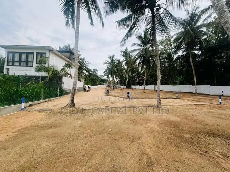 Athurugiriya Superb Luxurious Land Plots for Sale