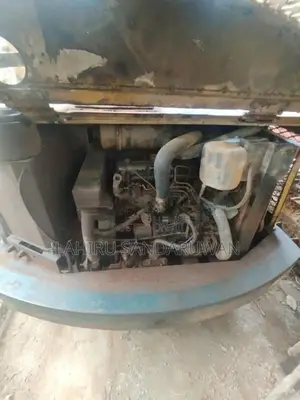 Mitsubishi 35 Excavator 2002