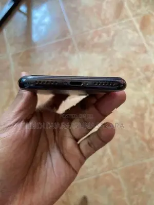 Apple iPhone X (Used)