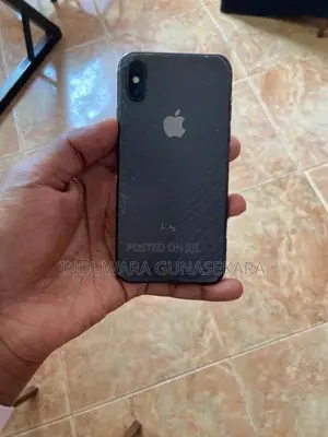 Apple iPhone X (Used)