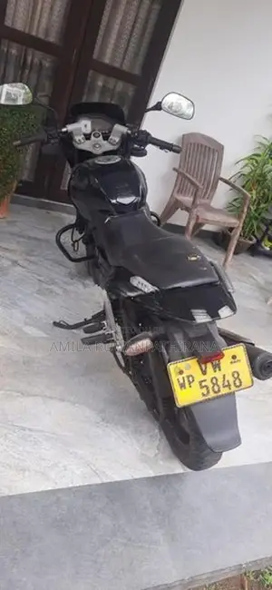 Bajaj Pulsar 180 2008