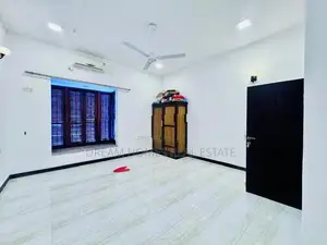 Elegant 3-Storey Family Home with Rooftop Terrace-Dehiwala