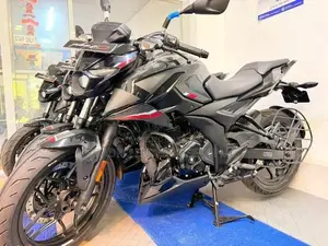 Bajaj Pulsar N160 Dual ABS Efi New 2026