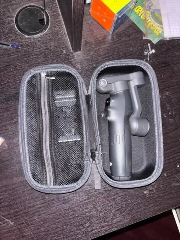 DJI Osmo Mobile 8