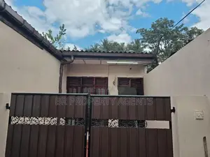 House for Sale in Wellampitiya