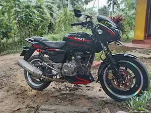 Bajaj Pulsar 180 2011