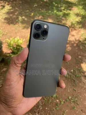 Apple iPhone 11 Pro Max (Used)