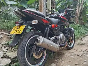 Bajaj Pulsar 180 2011