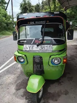 Bajaj RE 2011