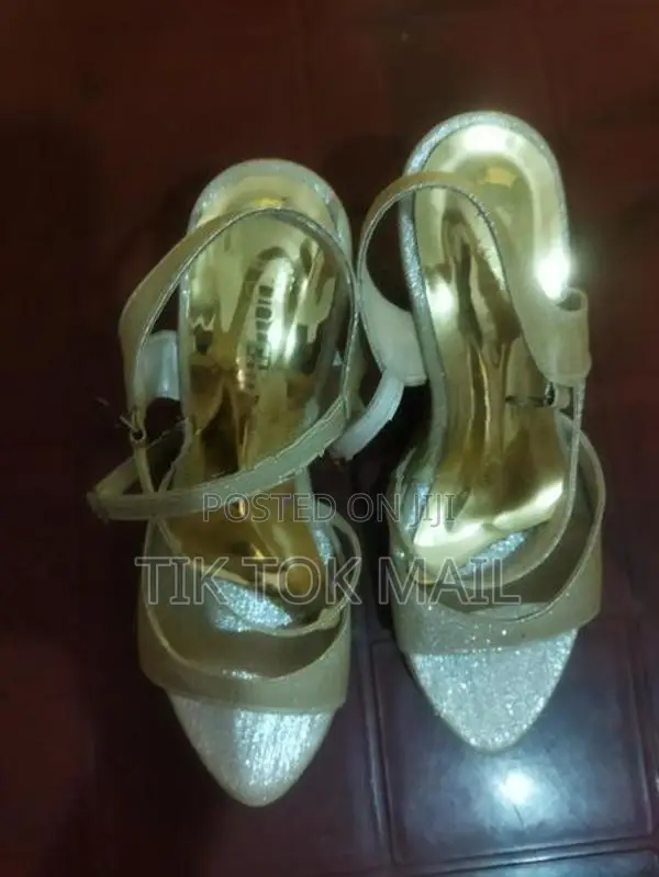 Ladies Heel