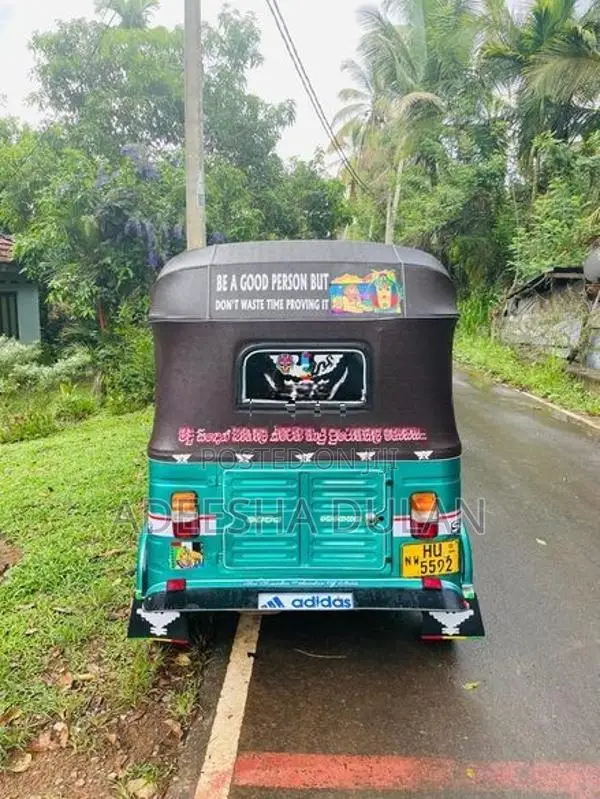 Bajaj RE 2004