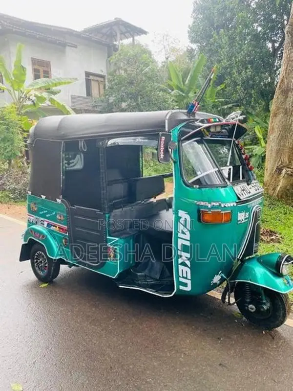 Bajaj RE 2004