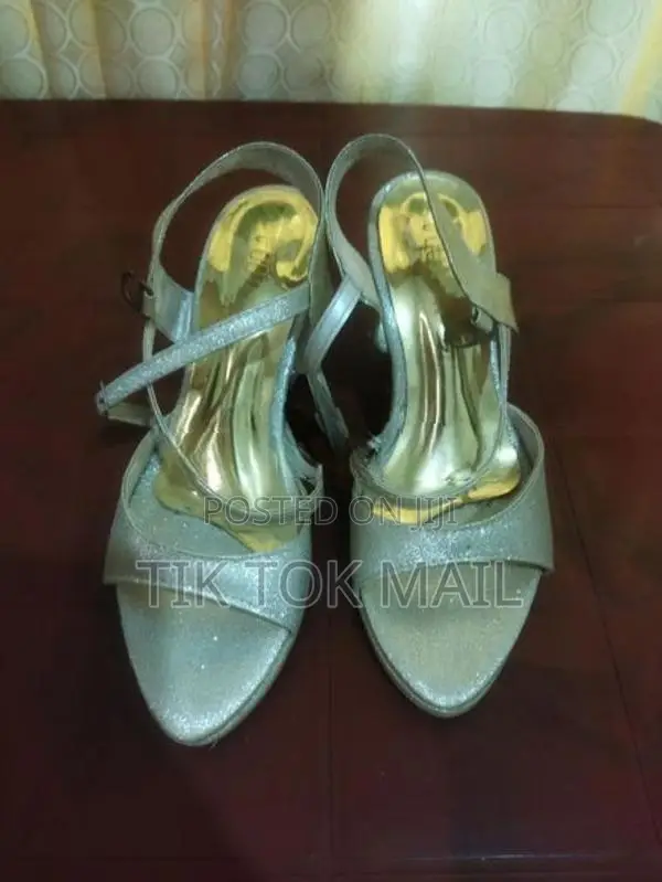 Ladies Heel