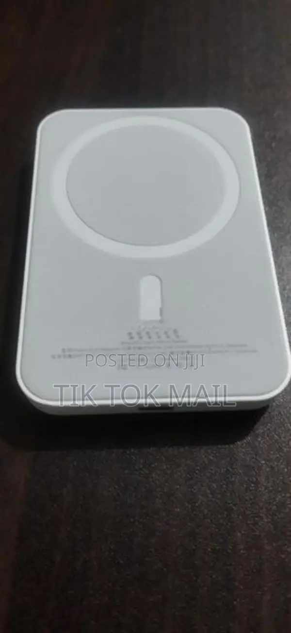 Wireless Power Bank