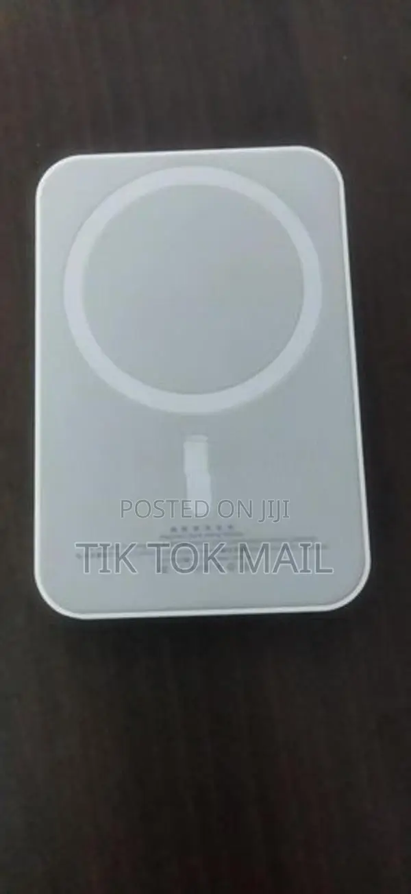 Wireless Power Bank