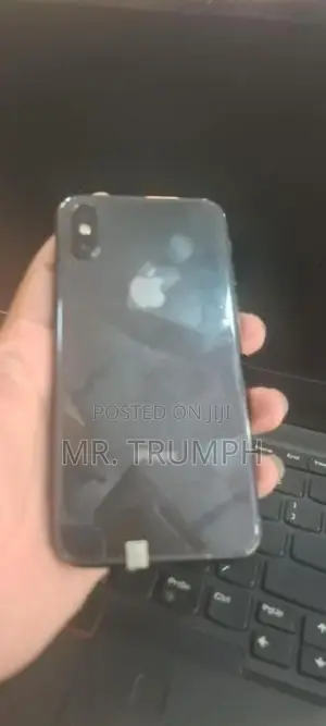 Apple iPhone XS 256GB (Used)