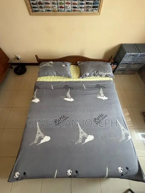 Bedroom Furniture Set