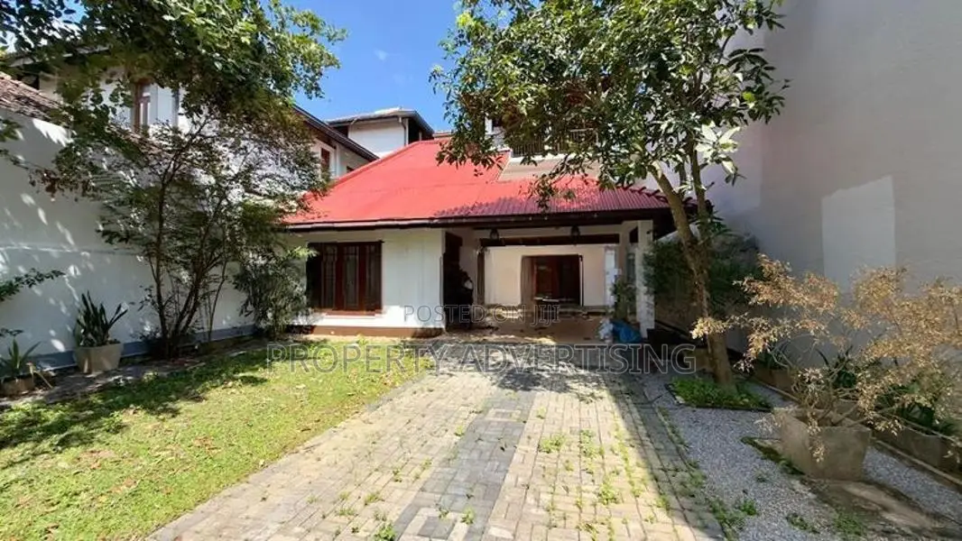 Spacious Family House for Sale – Battaramulla | Koswatta