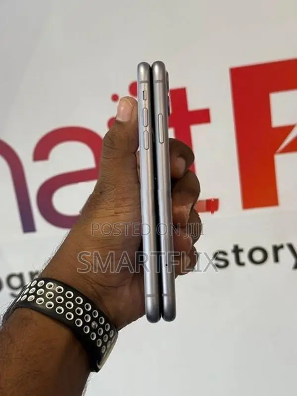 Apple iPhone 11 (Used)