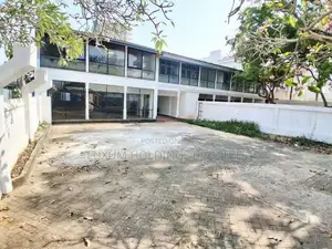 10+ Parkings Office For Rent Off Galle Road Colombo 04 [ 2103C ]
