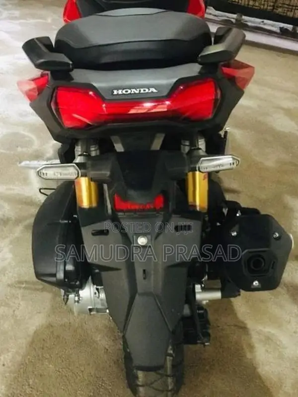 Honda ADV 160 2025