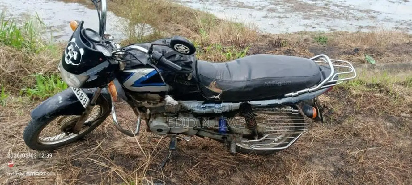 Bajaj CT100 2026